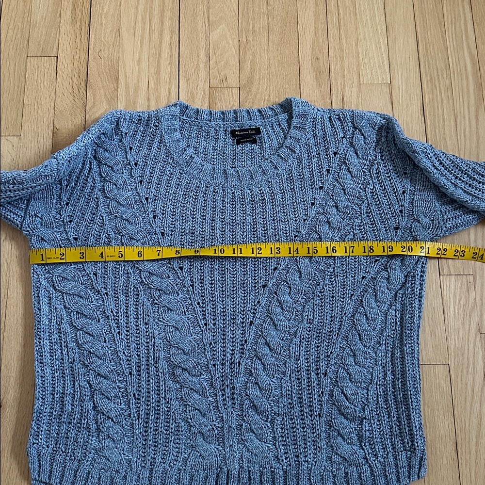 5 for $25 // Massimo Dutti light blue 3/4 sleeves knit fisherman sweater medium - Picture 4 of 7